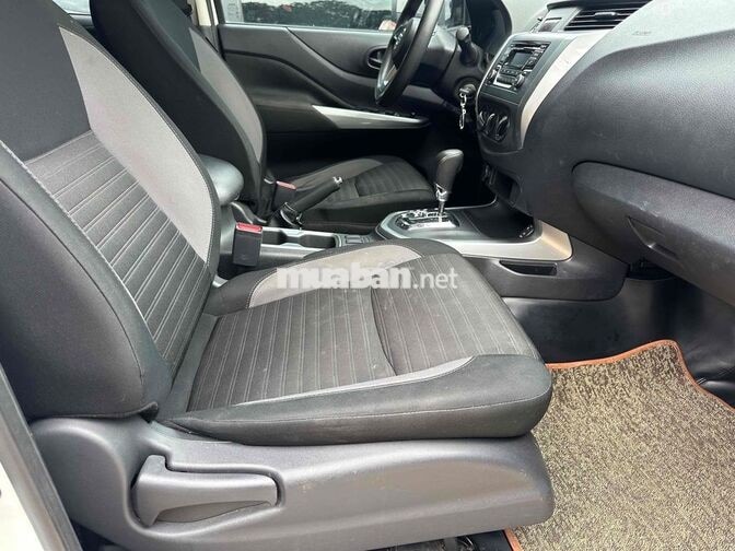 Nissan Navara 2023 Trắng Số tự động bán hoặc đổi x
