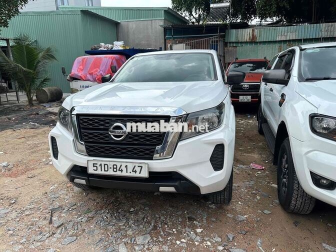 Nissan Navara 2023 Trắng Số tự động bán hoặc đổi x