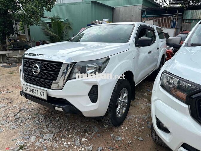 Nissan Navara 2023 Trắng Số tự động bán hoặc đổi x