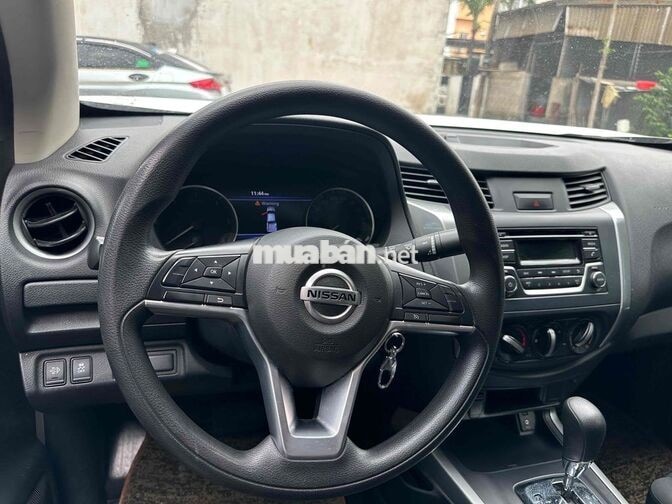 Nissan Navara 2023 Trắng Số tự động bán hoặc đổi x