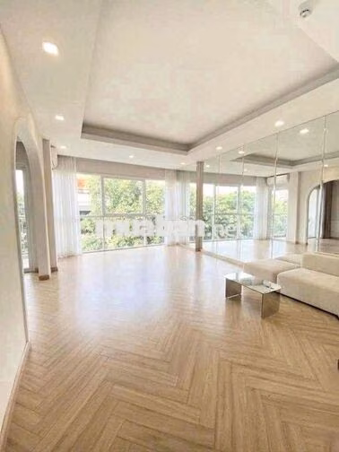 NHÀ ĐẸP KHU VIP- Hoa Phượng, P.2, PN - DTSD 450m2, Sàn Suốt,4 Tầng Lầu