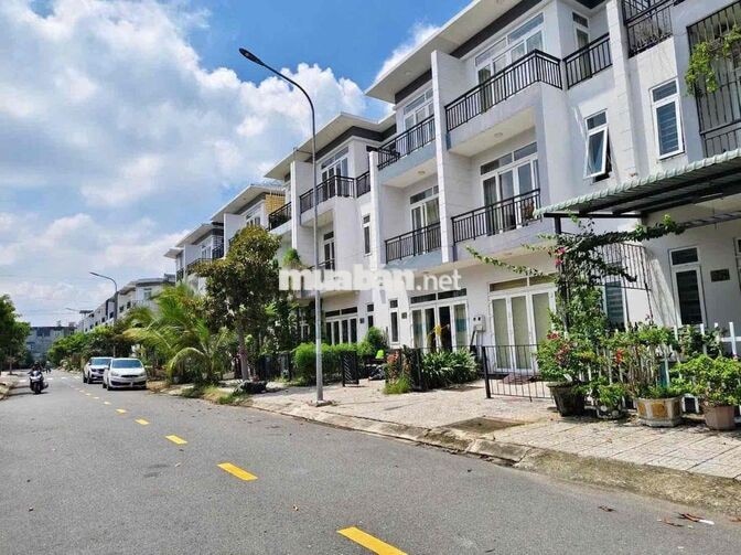 CHO THUÊ NHÀ PHỐ NGUYÊN CĂN KẾ BÊN VINHOMES HÓC MÔN