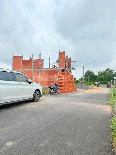 Nhà Mới Xây Tân An Hội,1 Trệt 1 Lầu,DT 100m2  Sổ Riêng