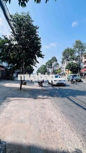 MẶT TIỀN KINH DOANH ĐƯỜNG TÊN LỬA -5 TẦNG - 5x20 SẮN THANG MÁY.