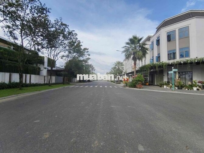 CHO THUÊ NHÀ PHỐ NGUYÊN CĂN KẾ BÊN VINHOMES HÓC MÔN