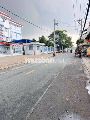 XE HƠI ĐẬU CỬA-NHÀ MỚI KENG-SHR- KHÔNG LỘ GIỚI-3xti