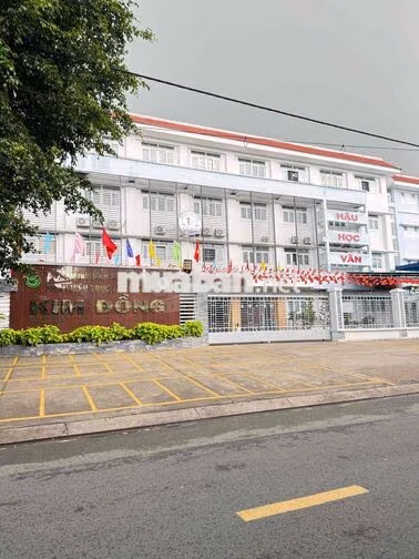 XE HƠI ĐẬU CỬA-NHÀ MỚI KENG-SHR- KHÔNG LỘ GIỚI-3xti