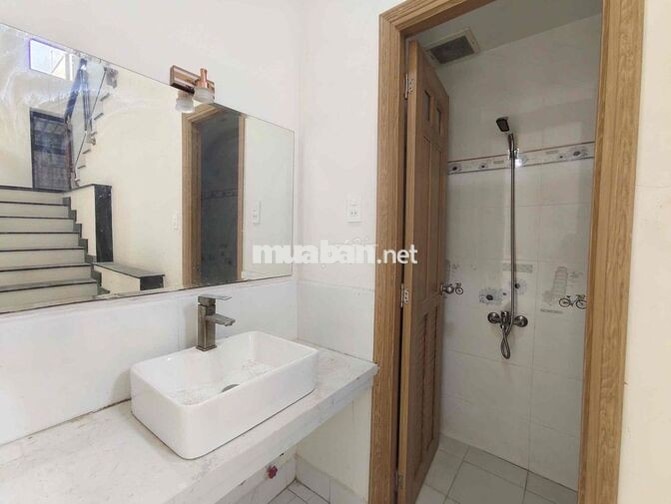 CHO THUÊ NHÀ PHỐ NGUYÊN CĂN KẾ BÊN VINHOMES HÓC MÔN