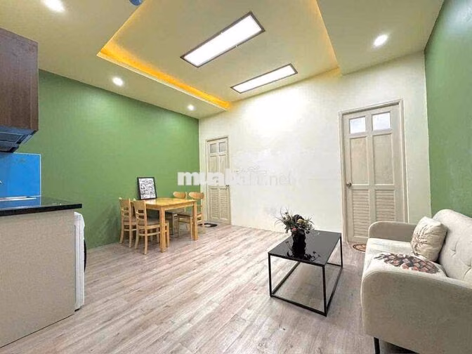 cần pass phòng gấp hợp đồng còn 5 tháng