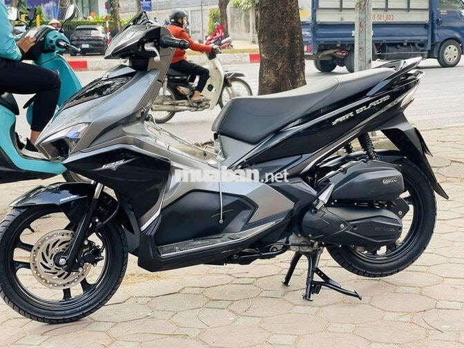 Honda Air Blade Đen xám 125fi máy zin xe đẹp