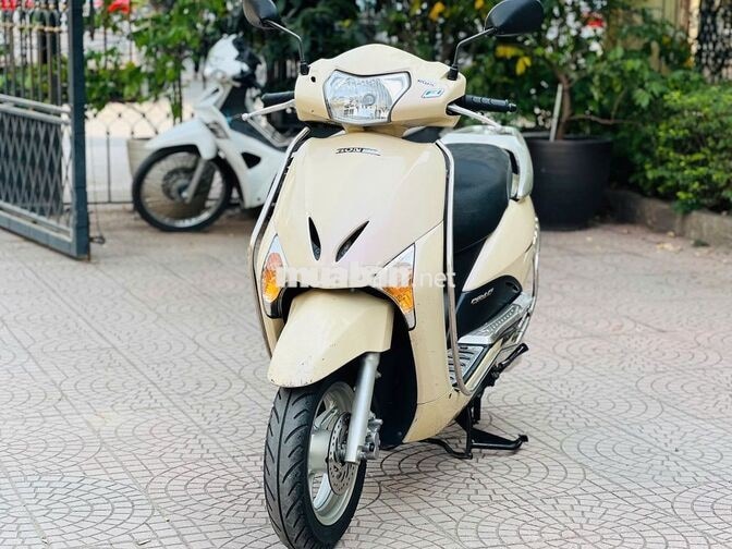 Honda Lead Kem 110fi máy zin xe nữ đi 