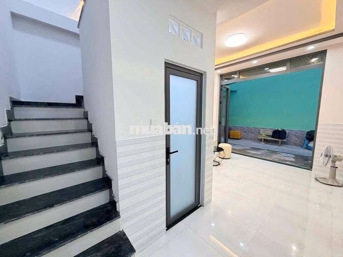 Ngang 5,3x11 - Giá 4Tỷ45 - Hẻm Xe Hơi Ngay Ngã Tư Bốn Xã Hương Lộ 2