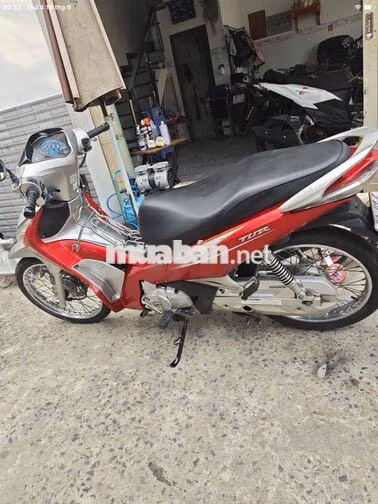 Future 2012 Đỏ bạc biển TP em cho ae chạy Grap