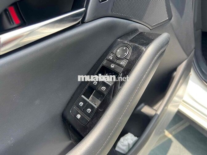 Mazda Mazda 3 Luxury 2023 Trắng 26000 km