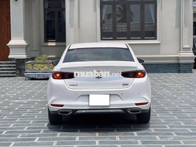 Mazda Mazda 3 Luxury 2023 Trắng 26000 km
