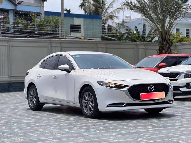 Mazda Mazda 3 Luxury 2023 Trắng 26000 km