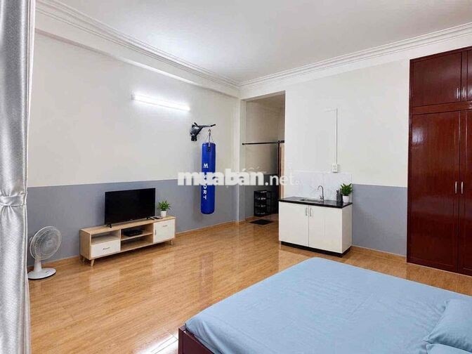 STUDIO CỬA SỔ BAN CÔNG THOÁNG - FULL NỘI THẤT- KHU K300, HOÀNG VĂN THỤ