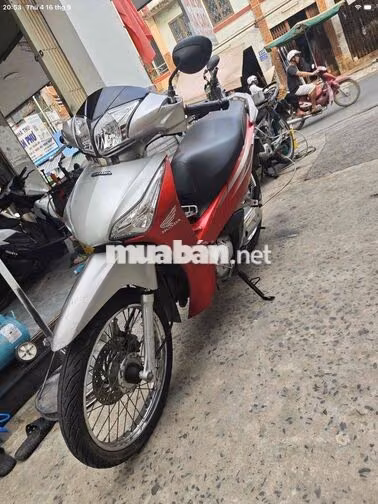 Future 2012 Đỏ bạc biển TP em cho ae chạy Grap
