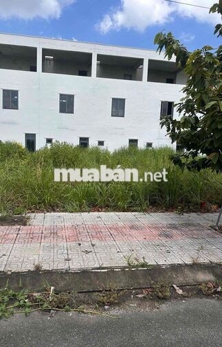 Cắt lỗ 1 nửa bán lô đất sát KCN Bàu Bàng
