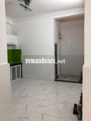 Cần cho thuê nhà nguyên căn,72m2, 2 tầng 3PN, đường xe hơi 10m