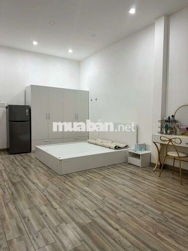 Cần cho thuê nhà nguyên căn,72m2, 2 tầng 3PN, đường xe hơi 10m