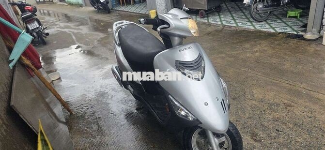 Suzuki UA 125T Bạc