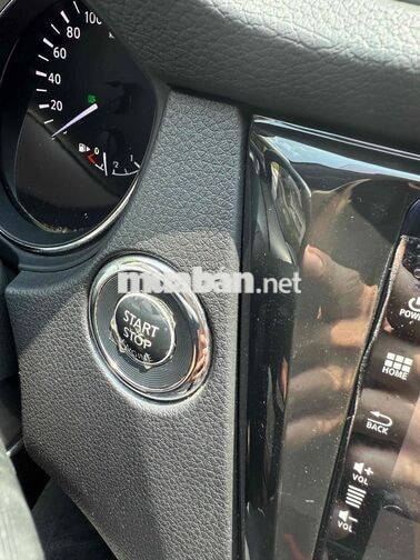 Nissan X-Trail 2020 2.5 4x4 Đen