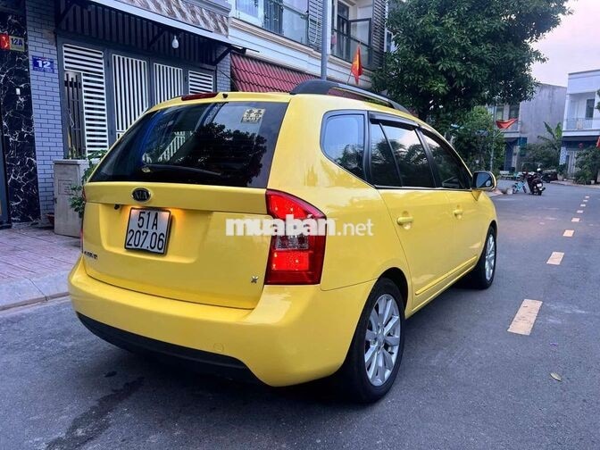 Kia Carens 2010 Số sàn Xăng 1.6 Vàng