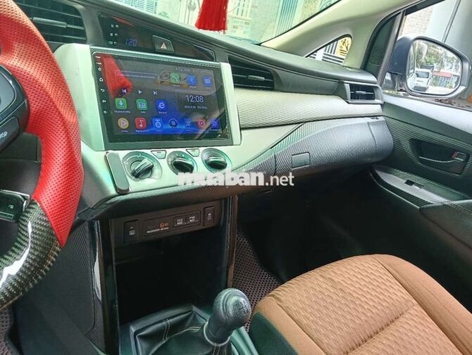 Toyota Innova 2018 Số sàn Xăng 7 chỗ