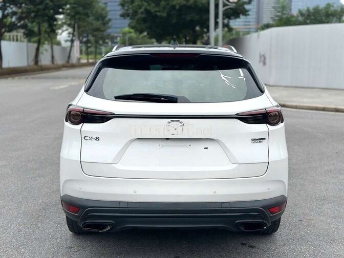 Mazda CX8 Luxury sx 2023 chạy 4 vạn