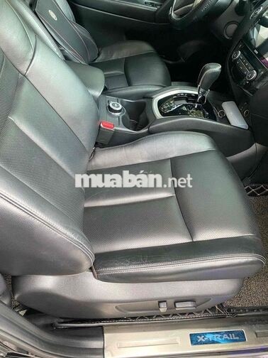 Nissan X-Trail 2020 2.5 4x4 Đen