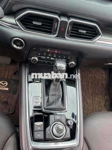 Mazda CX8 Luxury sx 2023 chạy 4 vạn
