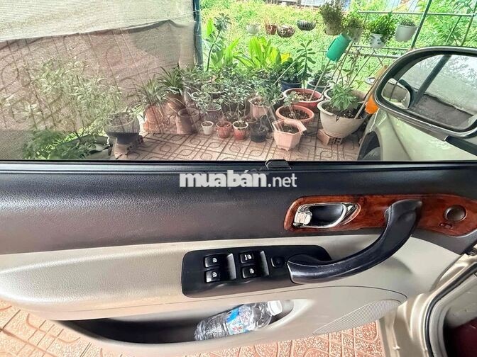 Chevrolet Vivant CDX MT 2009 Vàng cát 7 chỗ