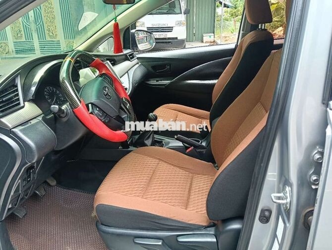 Toyota Innova 2018 Số sàn Xăng 7 chỗ