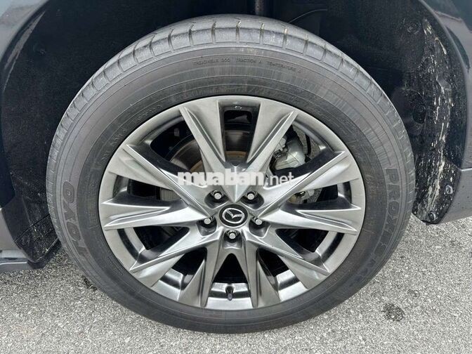 Mazda CX8 Luxury sx 2023 chạy 4 vạn