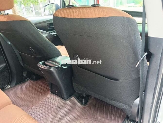 Toyota Innova 2018 Số sàn Xăng 7 chỗ