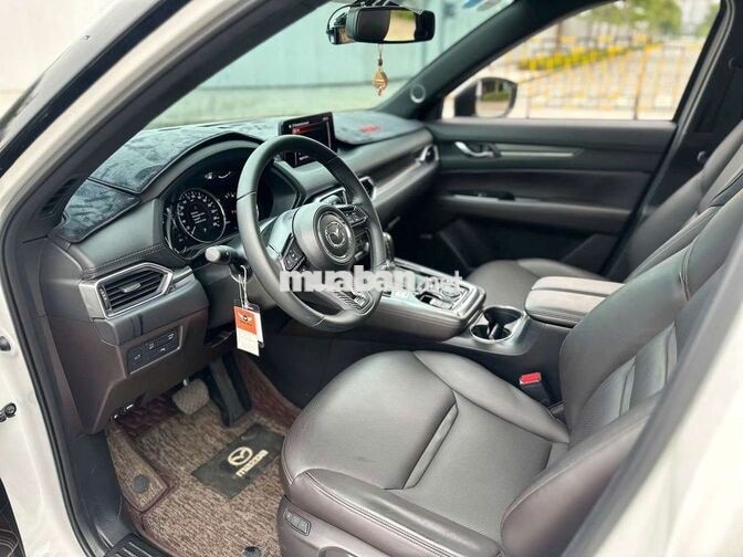 Mazda CX8 Luxury sx 2023 chạy 4 vạn