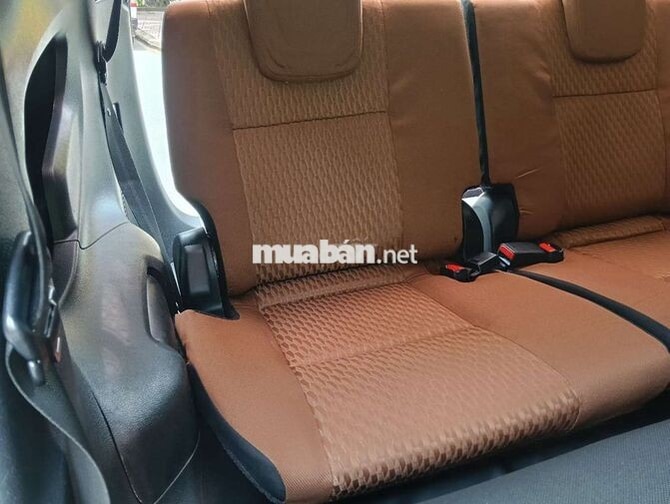 Toyota Innova 2018 Số sàn Xăng 7 chỗ