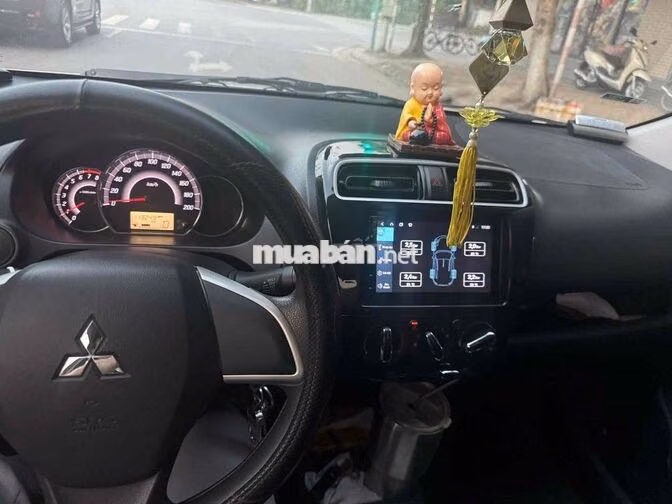 Mitsubishi Attrage 2019 Tự động Trắng