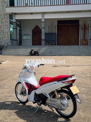 Honda Future 125 Trắng, Đỏ