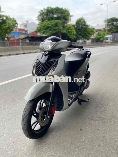 Honda SH Việt 125 Xám khoá maky