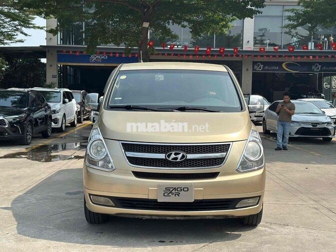 Hyundai Starex 2011 Vàng cát