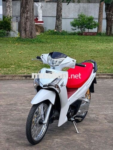 Honda Future 125 Trắng, Đỏ