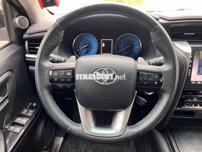 Toyota Fortuner 2022 2.4L 4x2 AT Đen