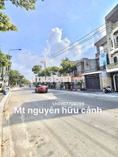 bán gâp lô đât mặt tiền nguyễn hữu cảnh p đông hoà