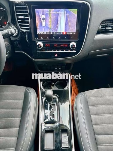Mitsubishi Outlander 2.0L CVT 2022 Trắng 7 chỗ