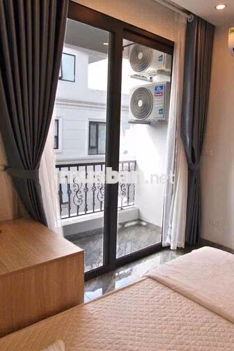 CĂN HỘ 1PN Ô TÔ ĐỖ CỬA TẠI TRUNG KÍNH