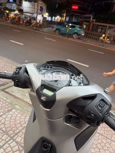 Honda SH150i ABS 2018 Bạc 10.000 km