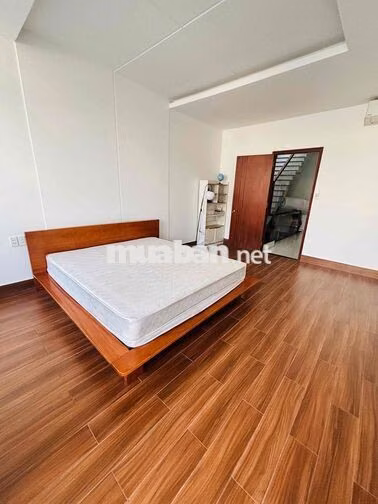 nhà cho thuê nguyên căn ngay chợ Hiệp Bình - sẵn nội thất cao cấp