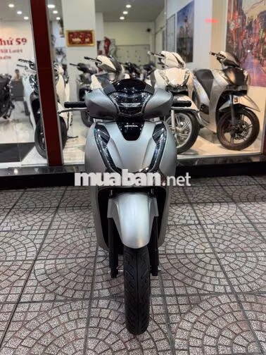 Honda SH150i ABS 2018 Bạc 10.000 km